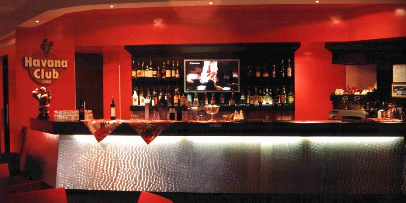 arredamento personalizzato per Lounge Bar